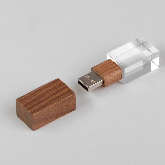 Флешка E 310 Wood BL, 32 ГБ, USB2.0, чт до 25 Мб/с, зап до 15 Мб/с, кристалл в дереве - фото 51369340