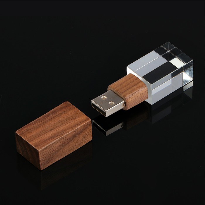 Флешка E 310 Wood BL, 32 ГБ, USB2.0, чт до 25 Мб/с, зап до 15 Мб/с, кристалл в дереве - фото 51369343