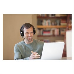 Наушники с микрофоном Logitech H540 черный 1.8м накладные USB оголовье (981-000480) - фото 51428404